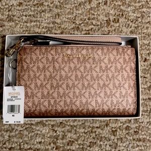 Michael Kors Wristlet — New with tags in box!